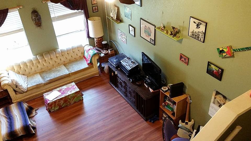 1st image of 2128 Gaston Place Dr