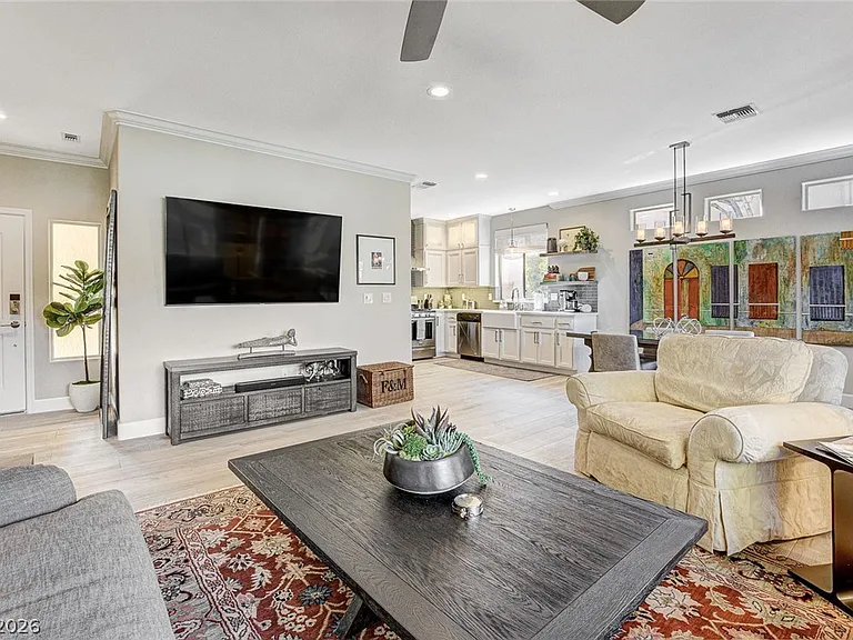 2913 Vista Butte Dr — Photo 6
