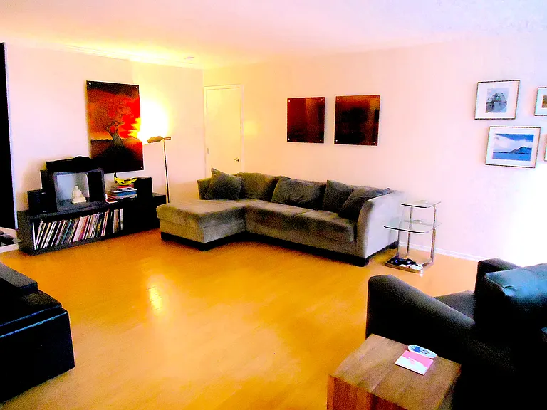 8840 Huntington Dr #3 — Photo 10