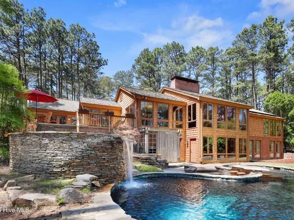 90 El Dorado Street, Pinehurst, NC 28374