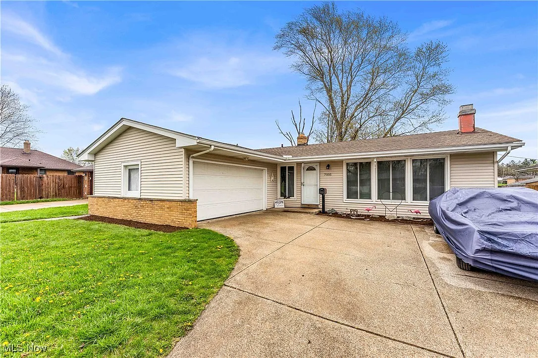 7551 Apollo Dr photo 1