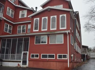 27 Davis Ave #2A, Wrentham, MA 02093