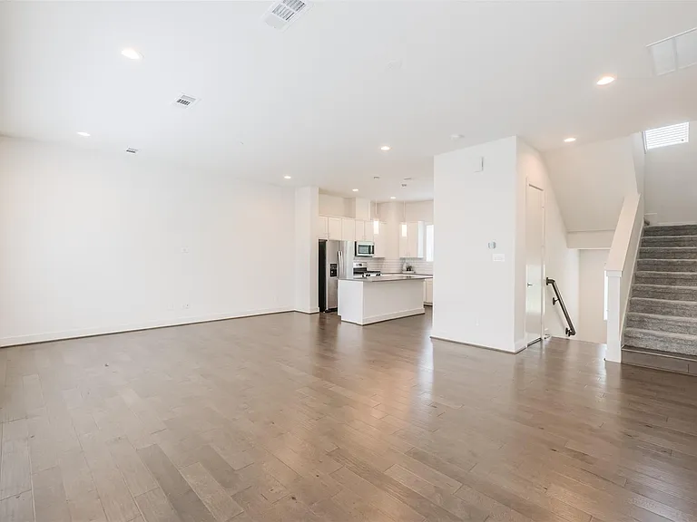 4817 Martin Oaks Ln — Photo 7