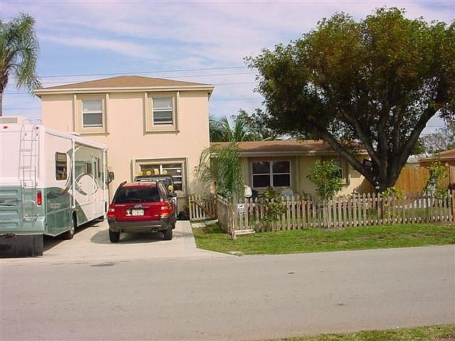 1st image of 2780 NE 12th Ave