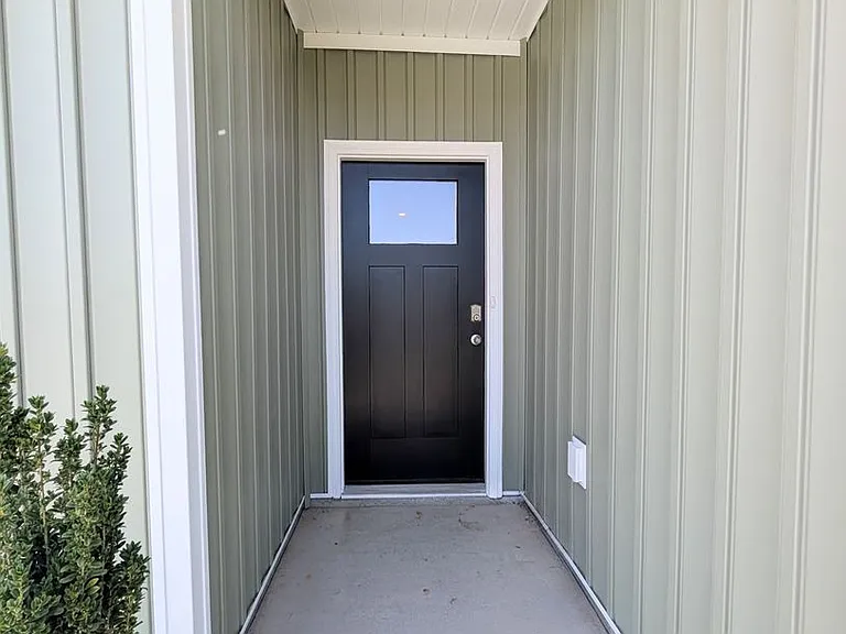 664 Grateful Dr — Photo 3