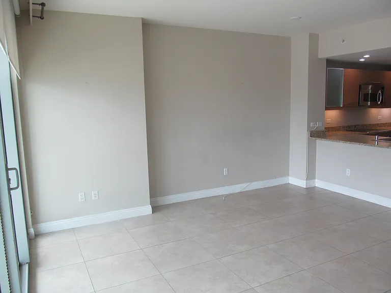 222 Karen Ave #1105 — Photo 12