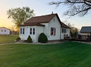 407 Patterson St, Fairbank, IA 50629