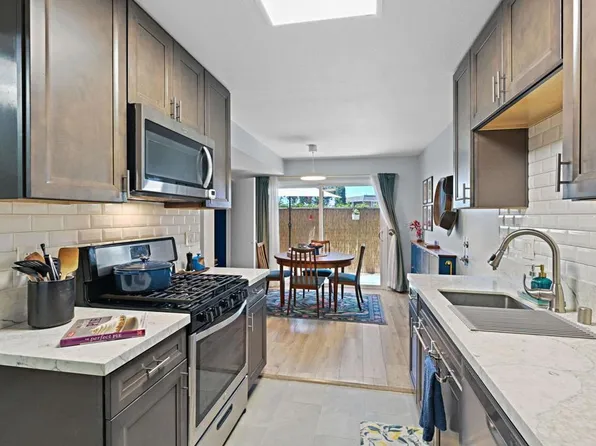 1211 Mariposa Ct, Vista, CA 92084