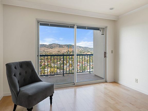 3rd image of 100 Thorndale Drive #446