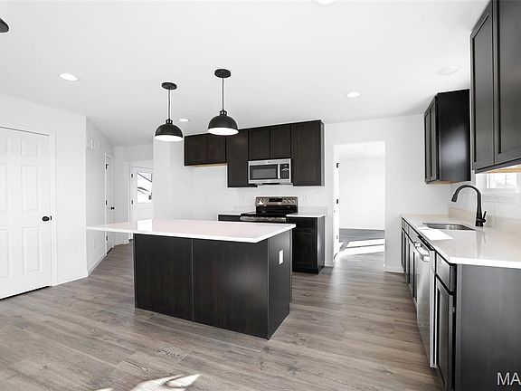 7th image of this home