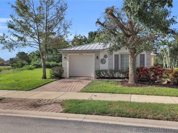 4526 SE Graham Dr, Stuart, FL 34997
