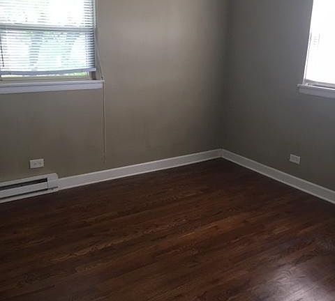 2nd image of 7632 1/2 N Milwaukee Ave APT 3B