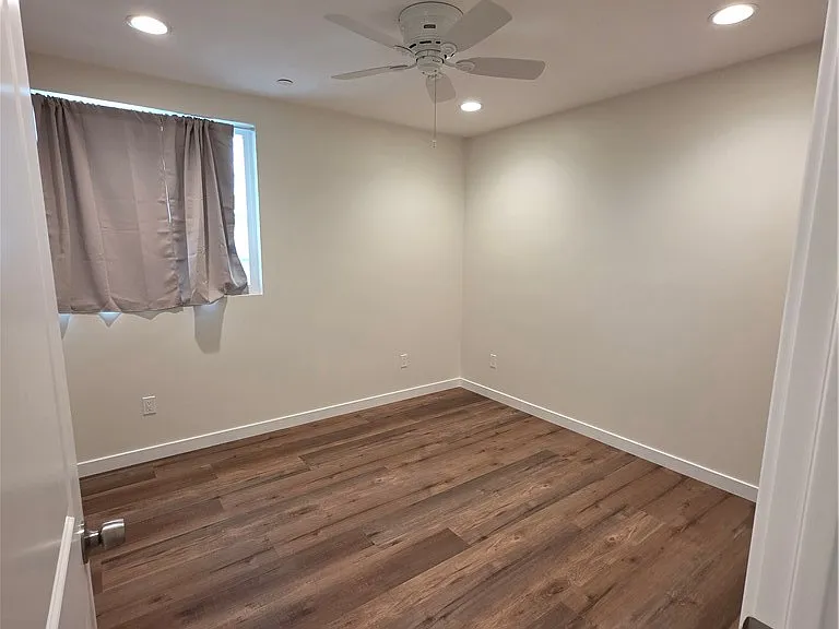 615 N Fries Ave — Photo 9