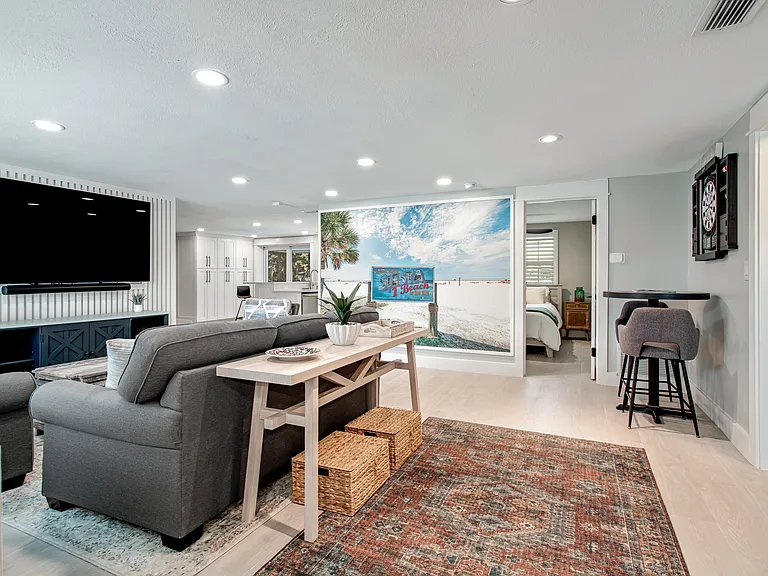 6007 Beneva Rd — Photo 8