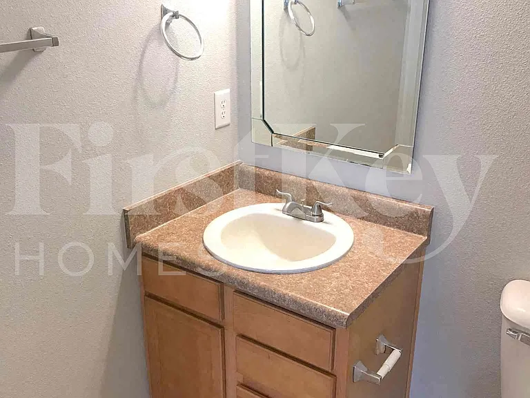 15400 Gallow Ln — Photo 10
