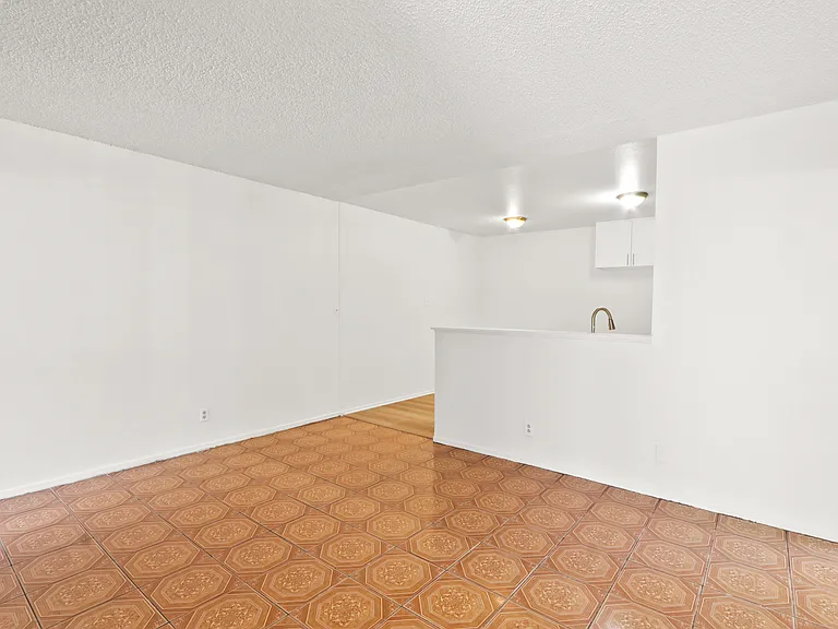 3025 Garnet Ln #B — Photo 8