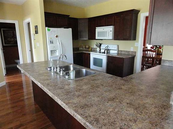 5th image of 82 Northridge Dr