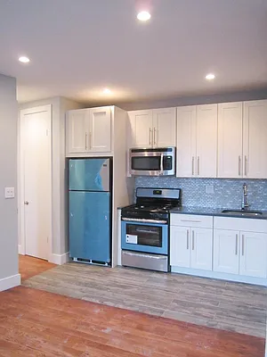 Rented by Bohemia Realty Group | media 2