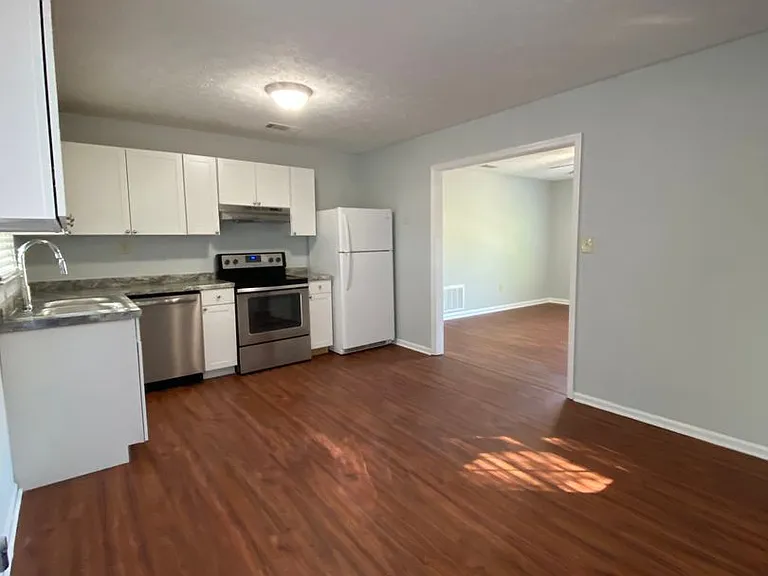 109 Barrington Pl #1-4 — Photo 1