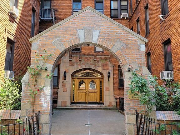 4th image of 41-41 41st St #5H