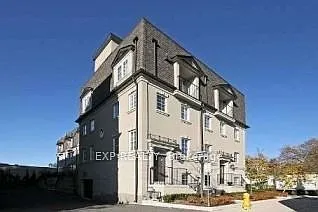 2 A Fairleigh Cres #B Photo 1