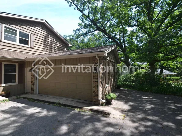 42W174 Timber Trl, St Charles, IL 60175