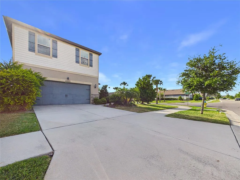 Building Photo - 11303 Green Harvest Dr