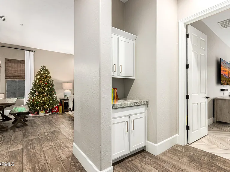 9250 E Via De Vaquero Dr — Photo 25
