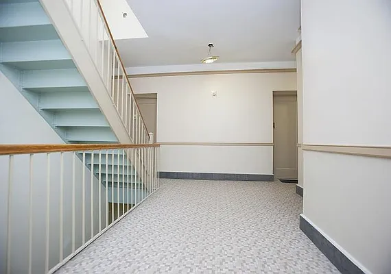 Rented by Buchbinder & Warren | media 26