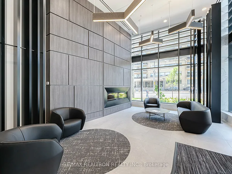 2525 Bathurst St #202 — Photo 11