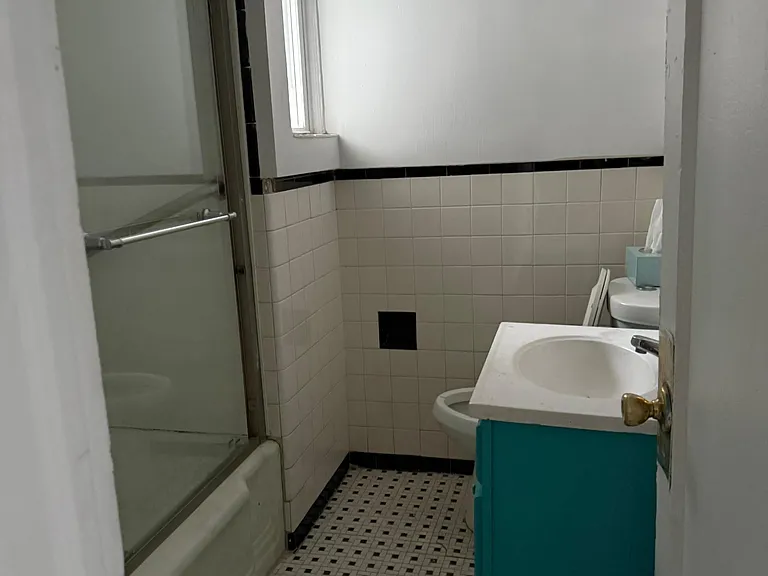 138 Mount Vernon Ave #3 — Photo 3