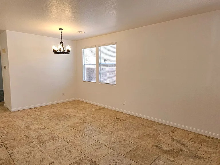 545 Playa Linda Pl — Photo 3