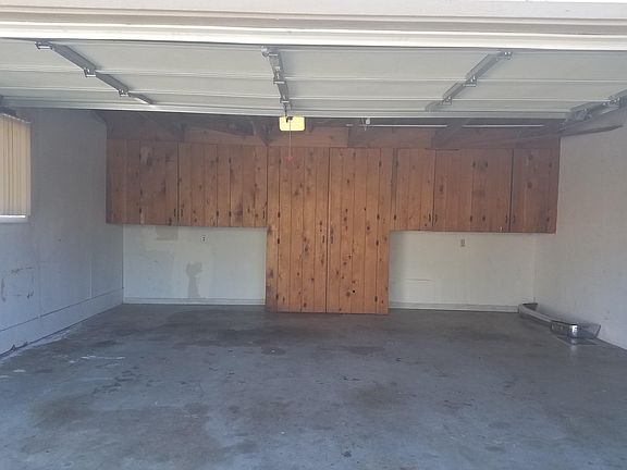 2nd image of 3970 Honeycutt St