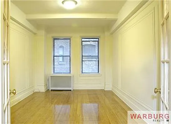 Sold by Warburg | media 10