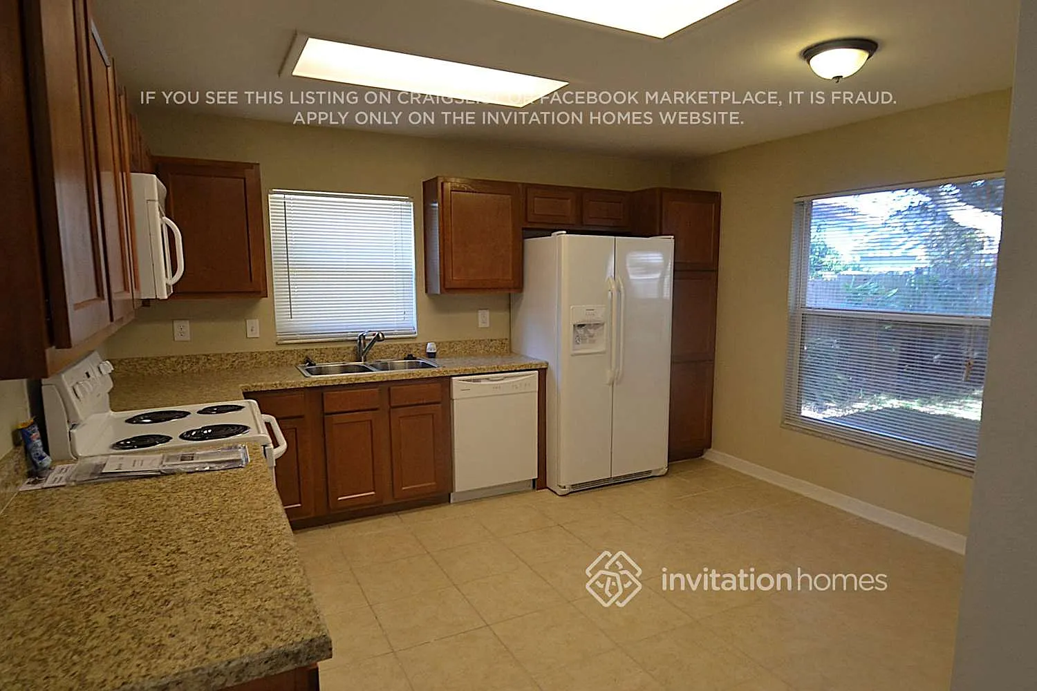 708 46th St E Bradenton, FL 34208 — Photo 3