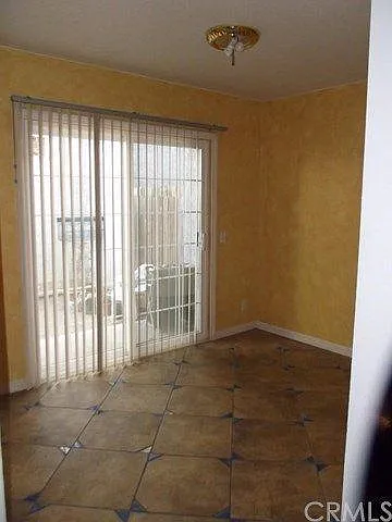 Building Photo - 1520 Coulston St #3