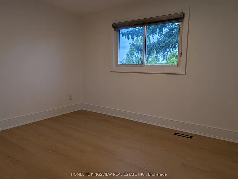 769 Cabot Trl — Photo 10