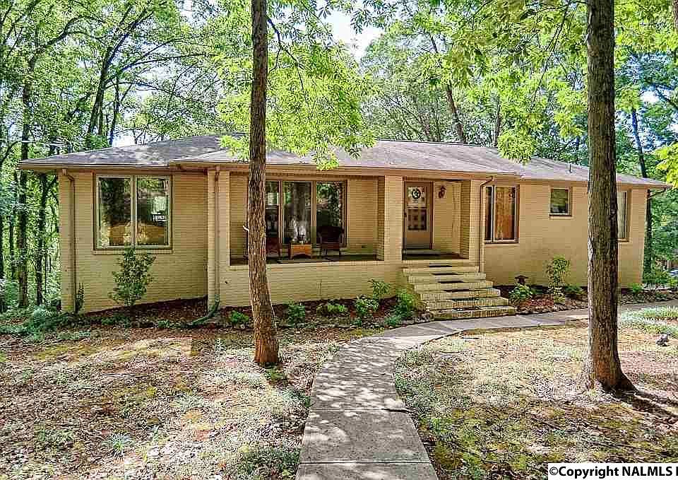 1st image of 9504 Hemlock Dr SE