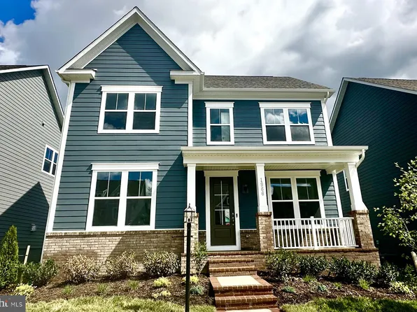 1966 Serviceberry Rd, Dumfries, VA 22026