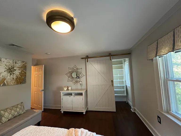 147 Lowell Ave — Photo 7