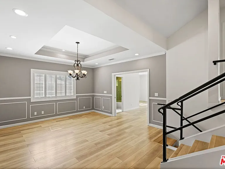 2910 Santa Carlotta St — Photo 10