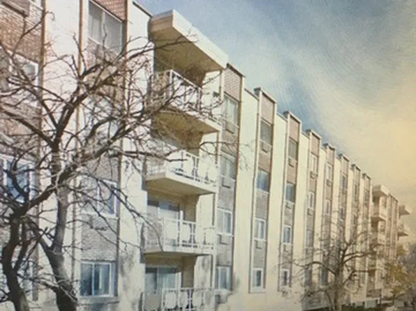 2772 E 75th St #S5h, Chicago, IL 60649