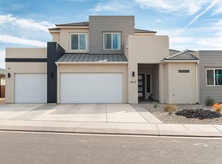 3017 E Willis Creek Dr, Washington, UT 84780