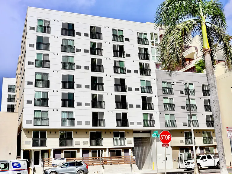 803 Waimanu St #404 — Photo 7