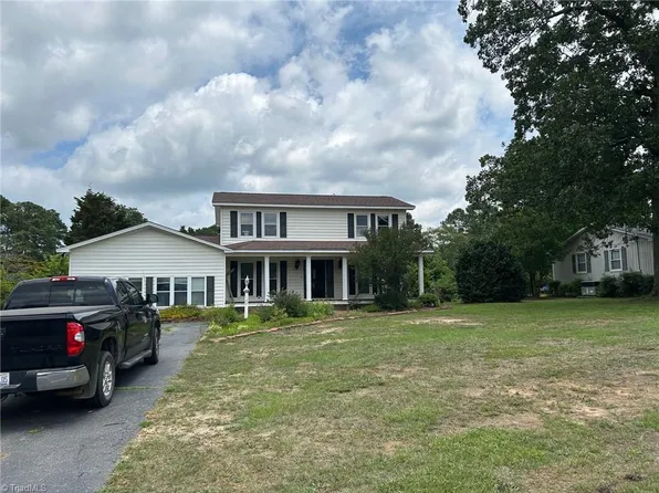 122 Hunter Dr, Broadway, NC 27505