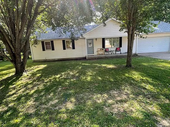 15 Acorn Dr, Harrisburg, IL 62946