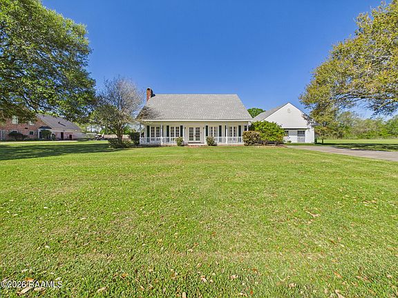 3rd image of 119 Ridgela Cir