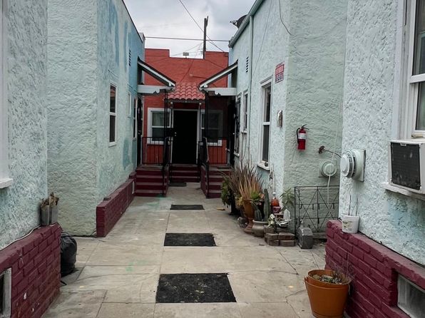 2444 Fairmount St