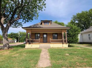 823 N Washington Ave, Wellington, KS 67152