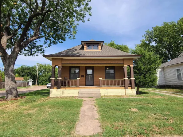 823 N Washington Ave, Wellington, KS 67152